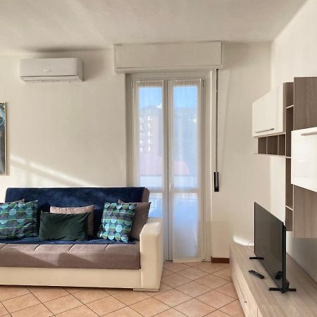 Diadema Blue - Immobili E Soluzioni Rent Apartment Bergamo Luaran gambar