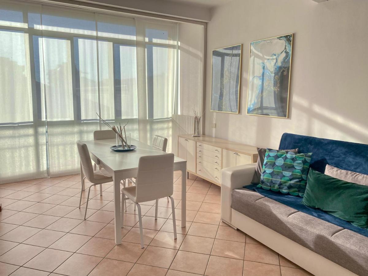 Diadema Blue - Immobili E Soluzioni Rent Apartment Bergamo Luaran gambar
