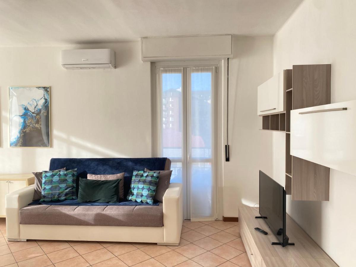 Diadema Blue - Immobili E Soluzioni Rent Apartment Bergamo Luaran gambar